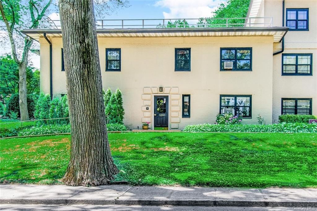 Property Photo:  1261 California Road 2A  NY 10709