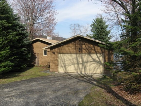 Property Photo:  484 Pine Shore Dr  VT 05461 