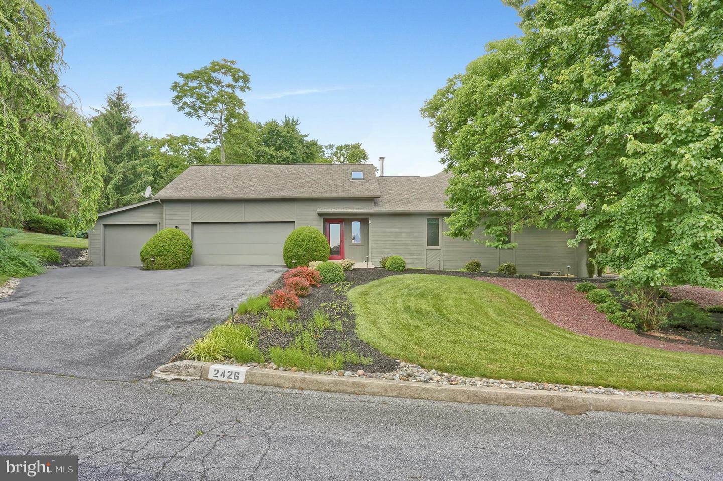 Property Photo:  2426 Toftree Drive  PA 17112 