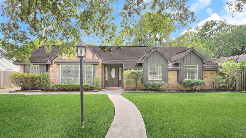 Property Photo: 15638 Wandering Trail TX 77546