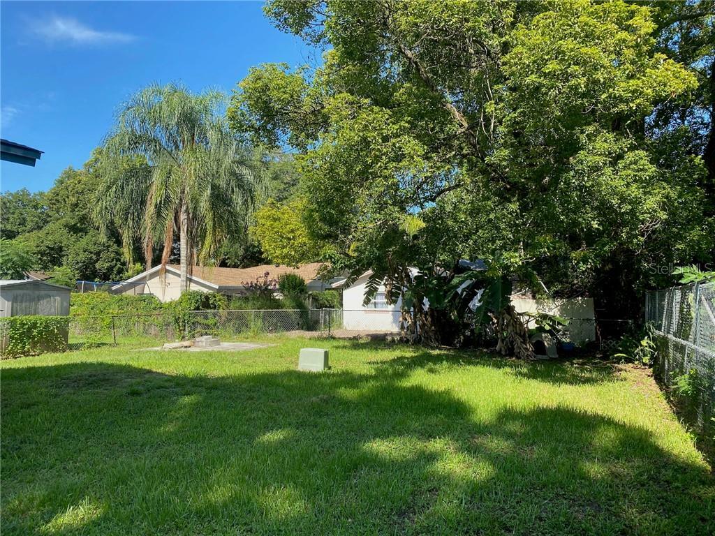 Property Photo:  704 N Lakewood Avenue  FL 34761 