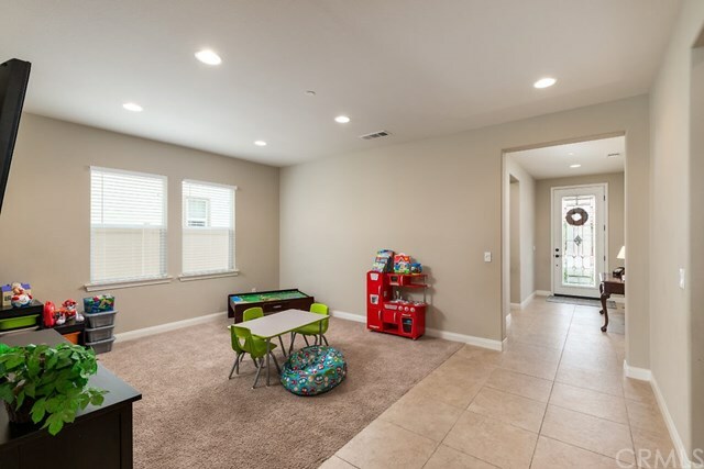 Property Photo:  39137 Hidden Creek Lane  CA 92591 