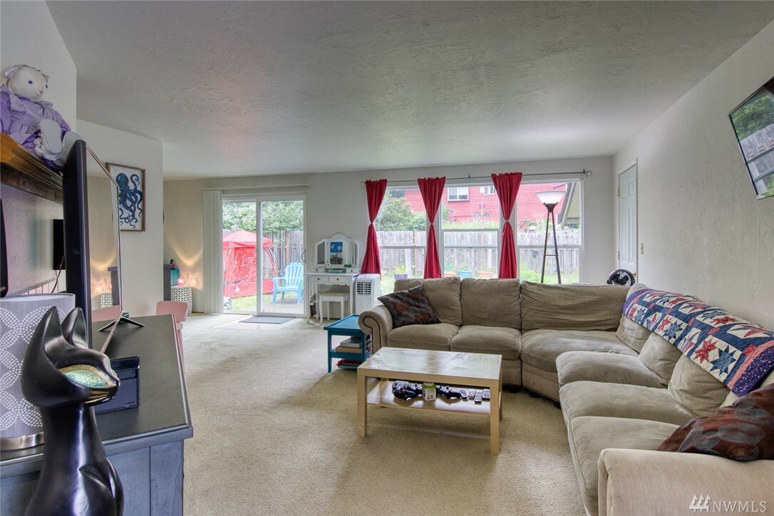 Property Photo:  6462 Lewis Dr NE  WA 98311 