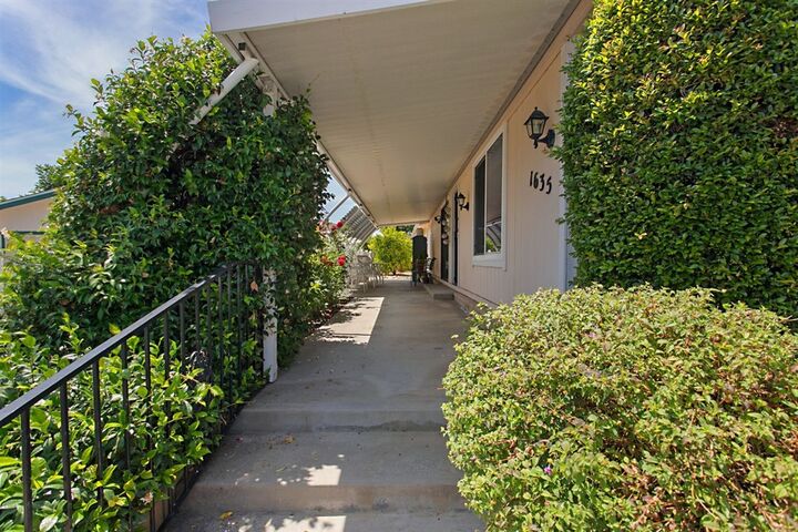 Property Photo:  1635 Lotus Glen  CA 92026 