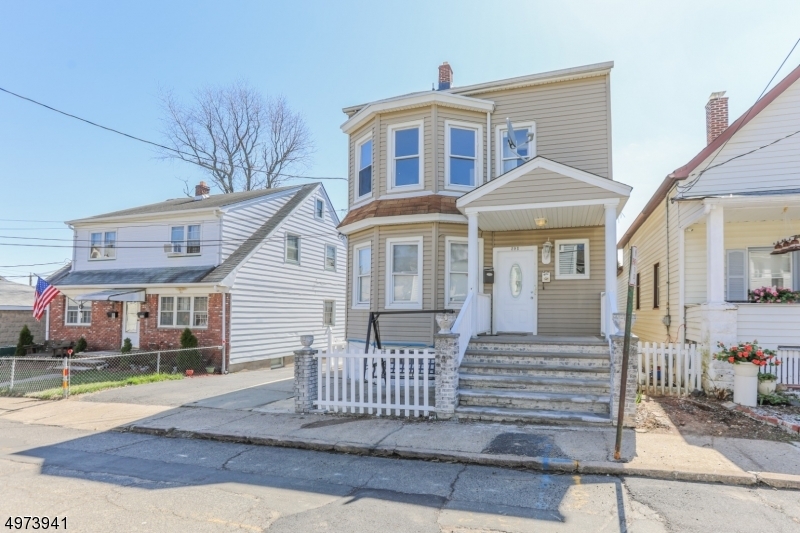 Property Photo:  292 N 13th Pl  NJ 07508 