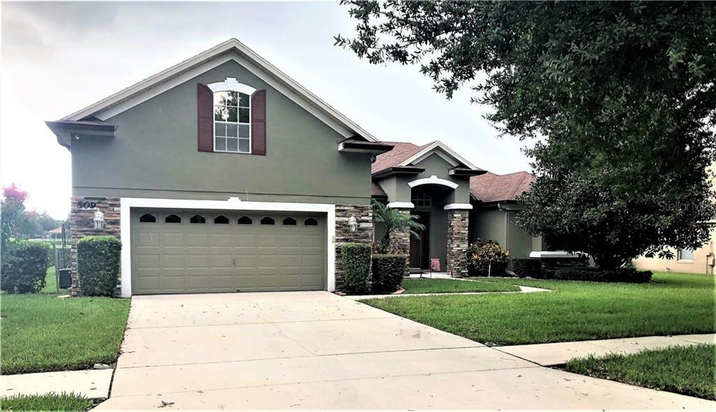 Property Photo: 509 Alleria Court FL 33823