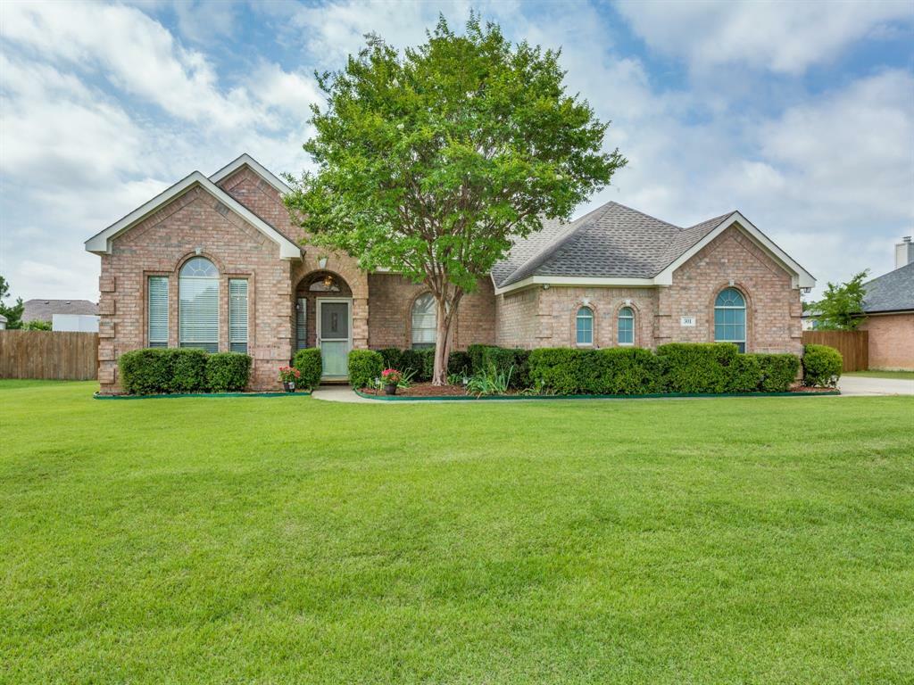 Property Photo:  301 Cedar Circle  TX 76208 