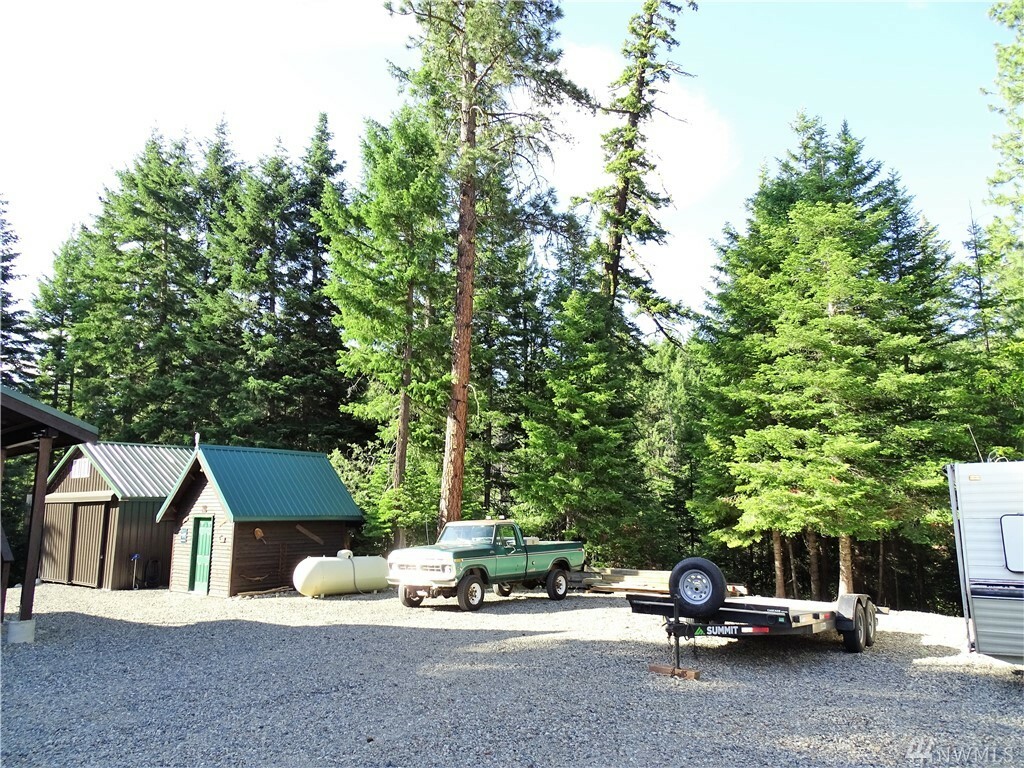 Property Photo:  391 Bunker Rd  WA 98940 