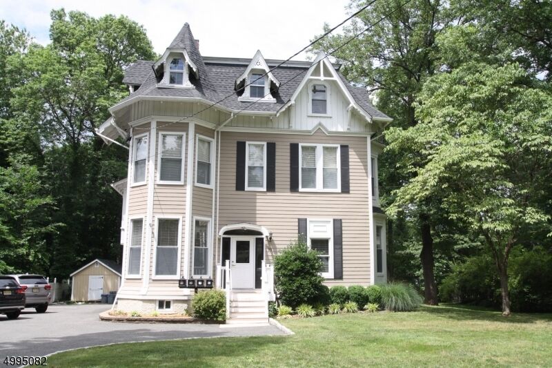 Property Photo:  93 Kent Place Blvd 1  NJ 07901 