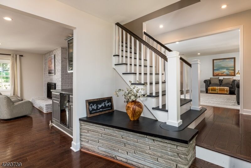 Property Photo:  27 Beaver Ridge Rd  NJ 07950 