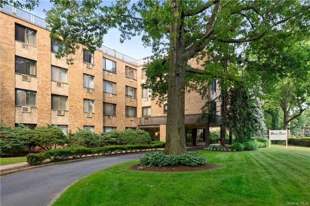 Property Photo: 1101 Midland Avenue 311 NY 10708