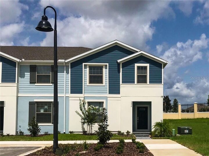 Property Photo: 2446 Dubai Street FL 34747
