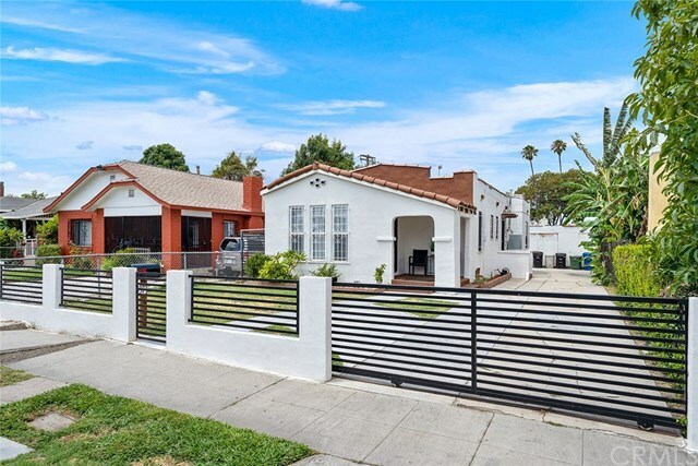 Property Photo:  337 E Colden Avenue  CA 90003 