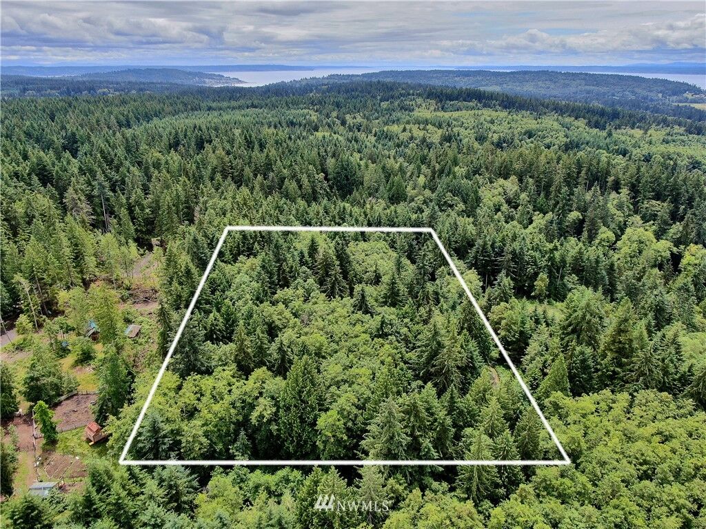 Property Photo:  2 Log Cabin Road  WA 98236 