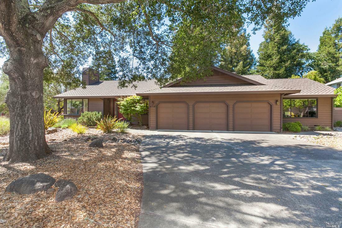 Property Photo: 4715 Tee View Court CA 95405