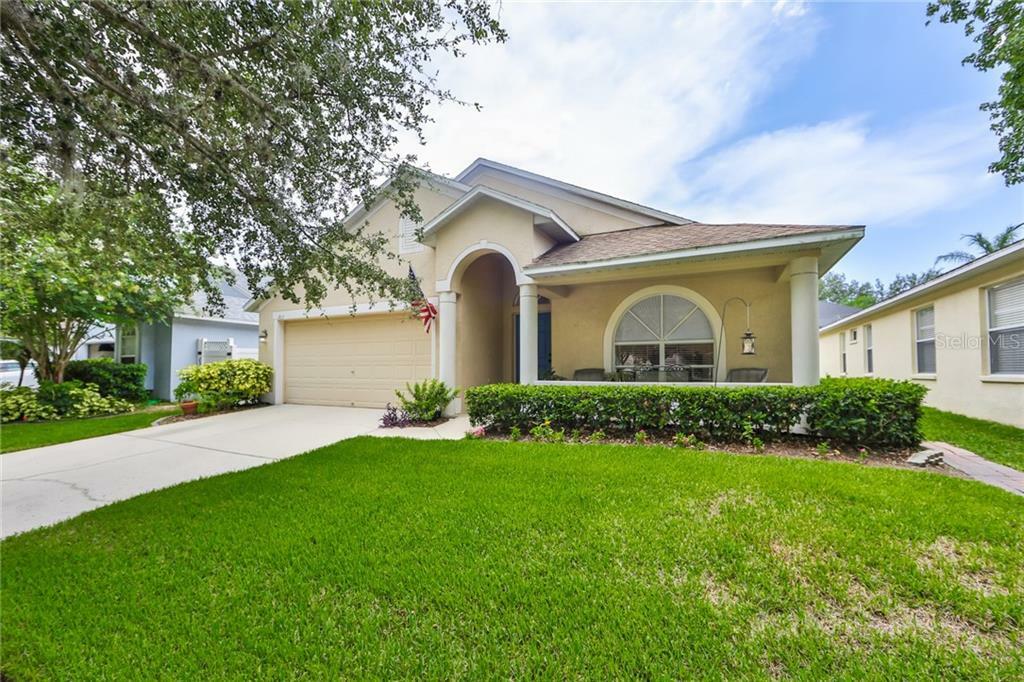 Property Photo:  1813 Greystone Heights Drive  FL 33594 