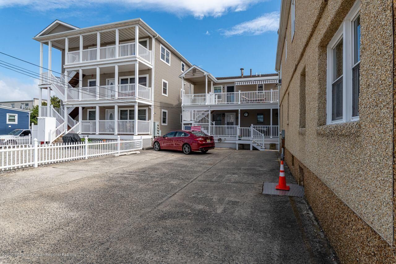 Property Photo:  28 Carteret Avenue  NJ 08751 