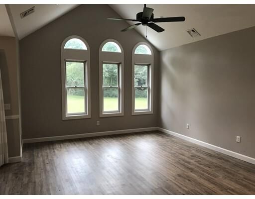 Property Photo:  14 Ledgebrook Dr 14  MA 01504 