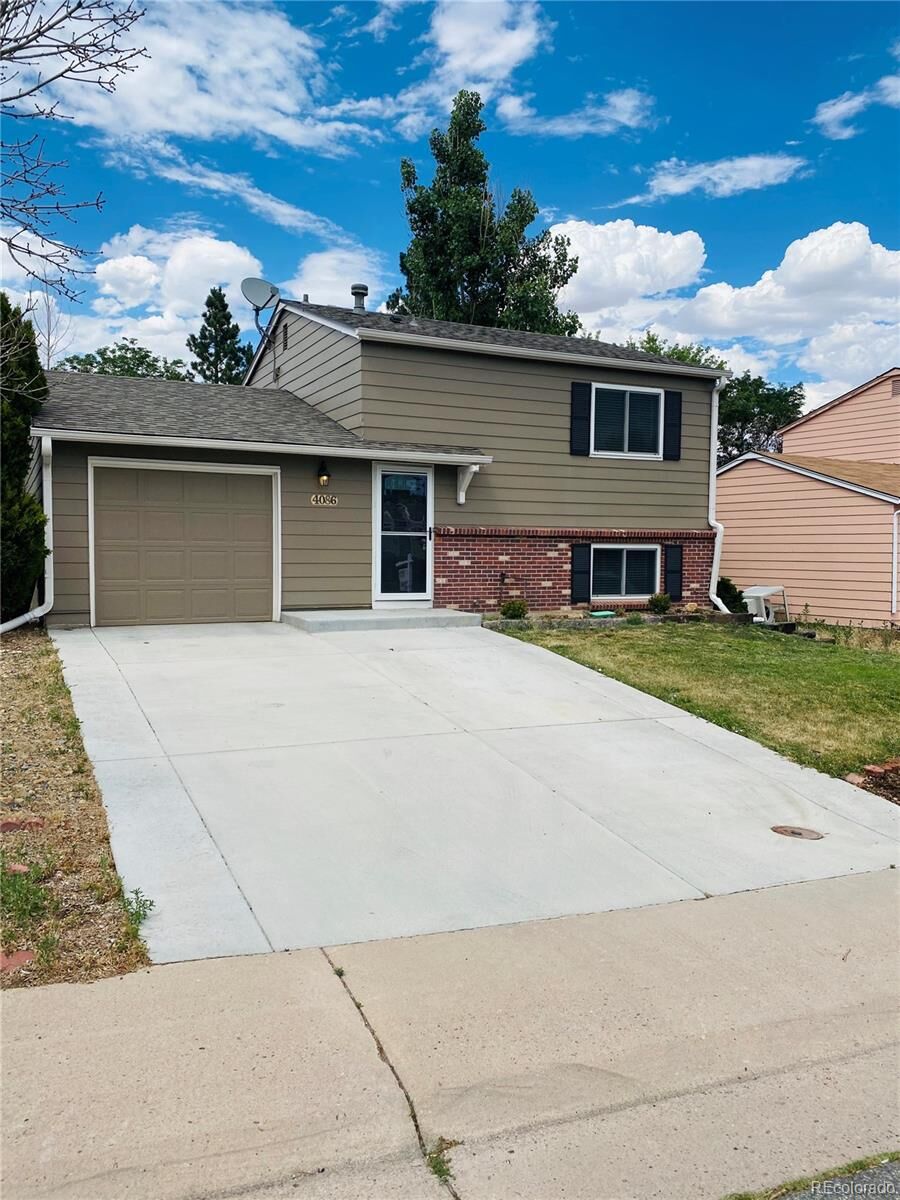 Property Photo:  4086 S Pitkin Way  CO 80013 