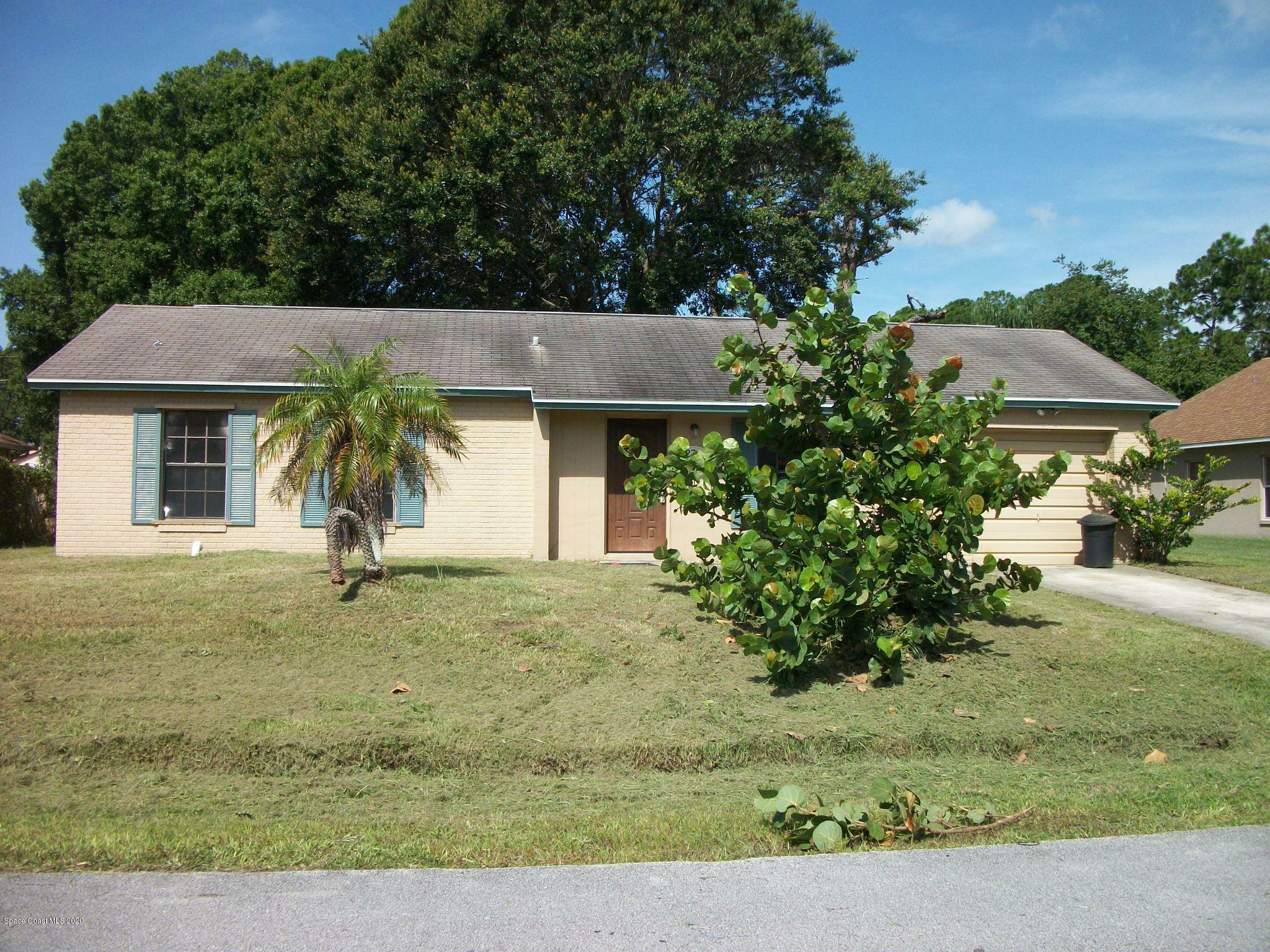 Property Photo:  276 Avens Road NE  FL 32907 