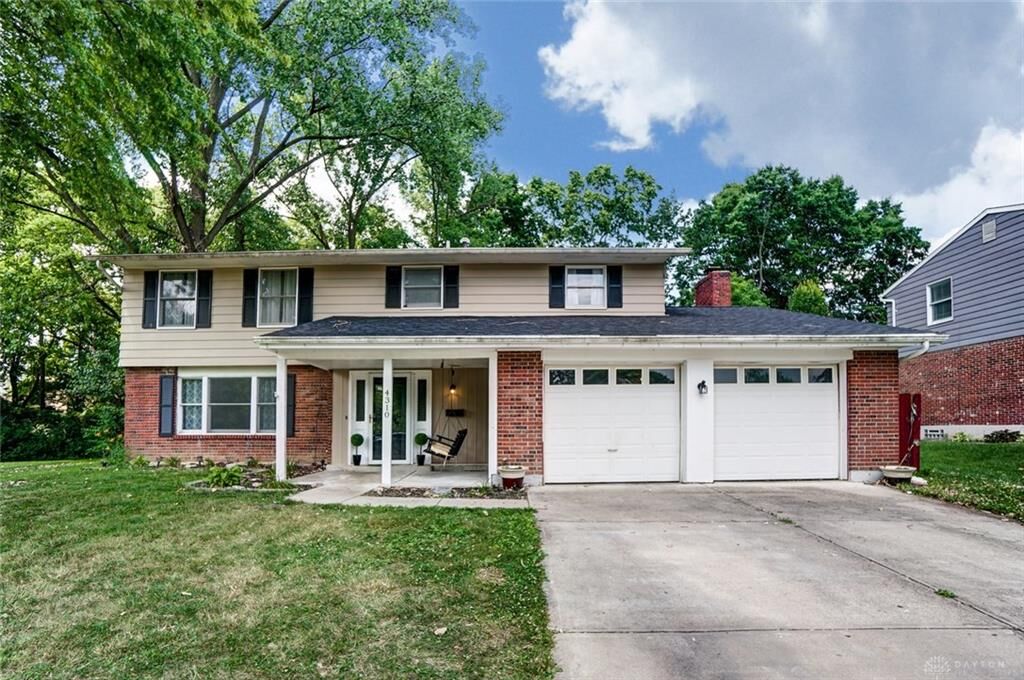 Property Photo: 4310 Meadowsweet Drive OH 45424