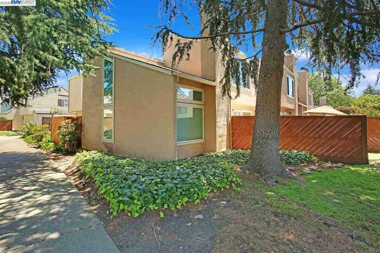 Property Photo:  27739 Pistachio Ct  CA 94544 