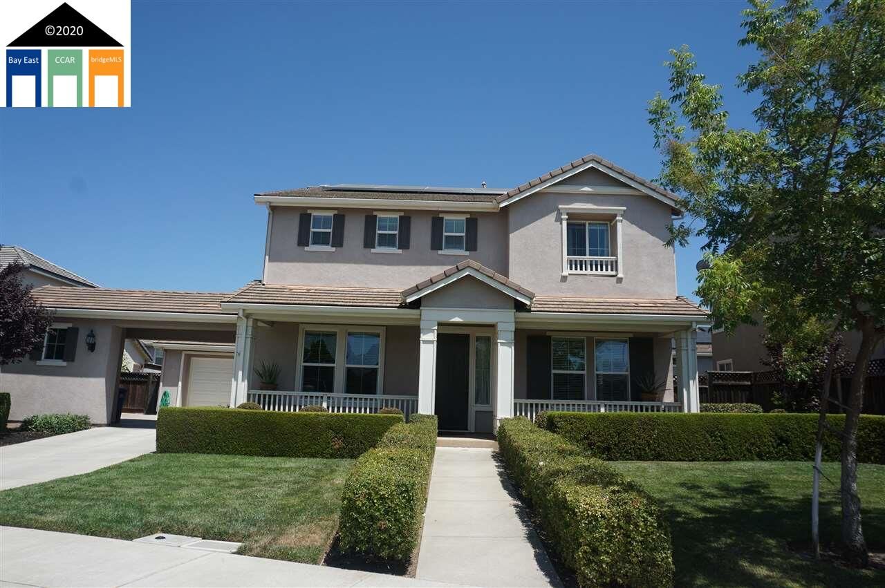 Property Photo: 111 Celsia Way CA 94561