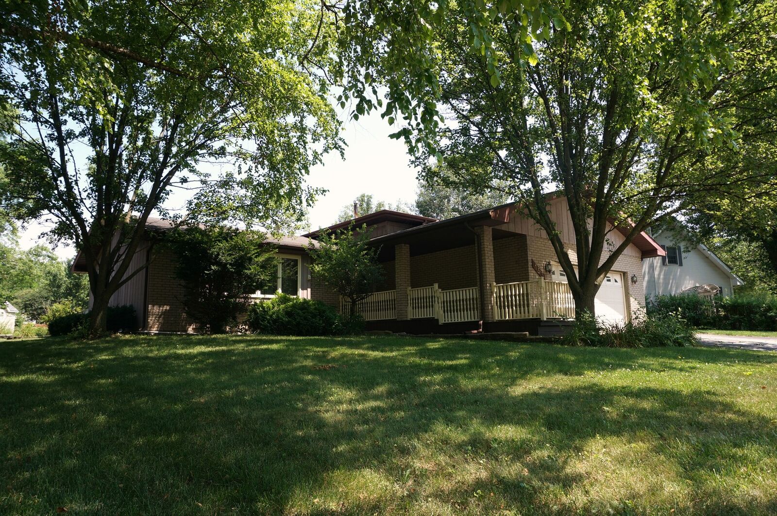 Property Photo: 153 Aspen Drive IL 60451