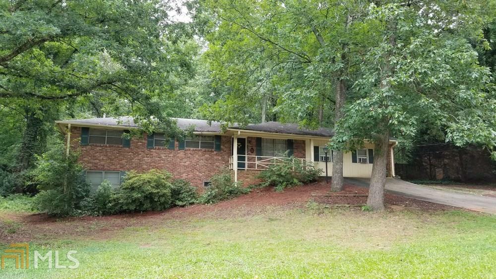 Property Photo: 3429 Rocky Creek Dr GA 30135