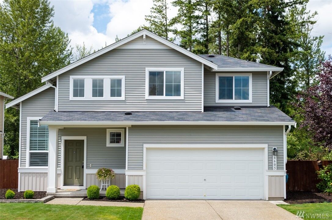 Property Photo:  6605  Charlotte Avenue SE  WA 98092 