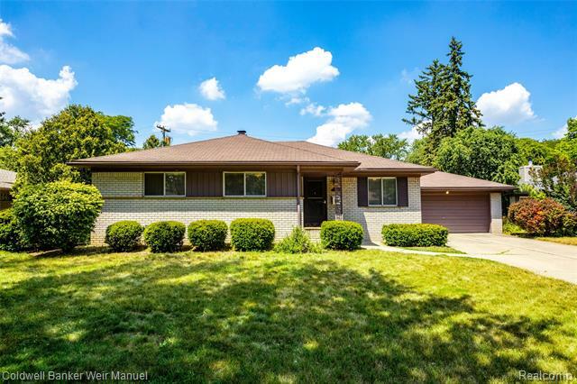 Property Photo: 16238 Reedmere Avenue MI 48025