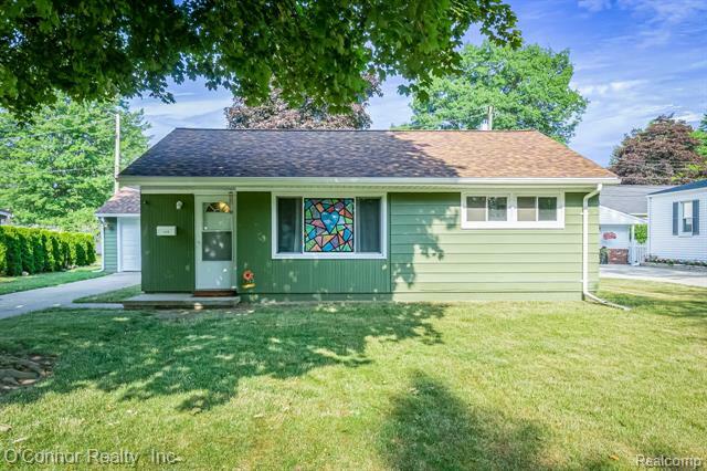 Property Photo:  1450 New Jersey Avenue  MI 48040 