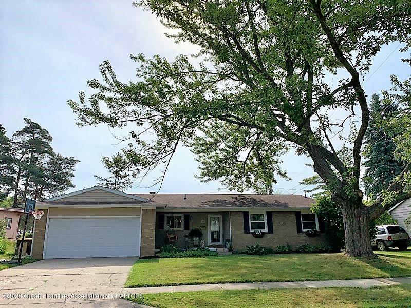 Property Photo: 1023 E Colonial Park Drive MI 48837