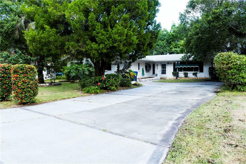 Property Photo:  131 Lake Judy Lee Drive  FL 33771 