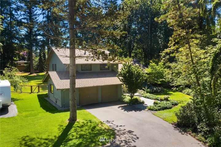 Property Photo:  16404  164th Avenue NE  WA 98072 