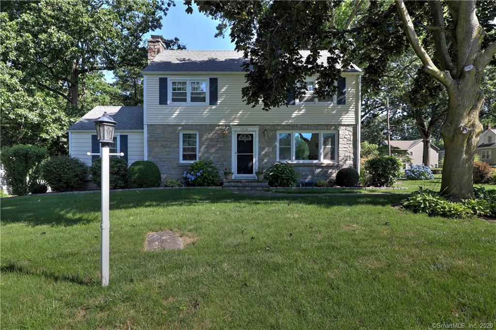 Property Photo:  1016 Whippoorwill Lane  CT 06614 