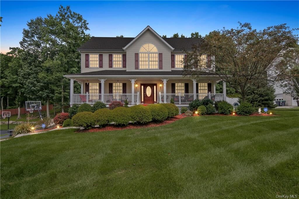 Property Photo: 17 Alloway Crescent NY 10930
