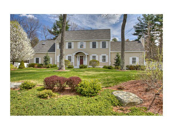 Property Photo:  11 Damper Circle  NH 03063 