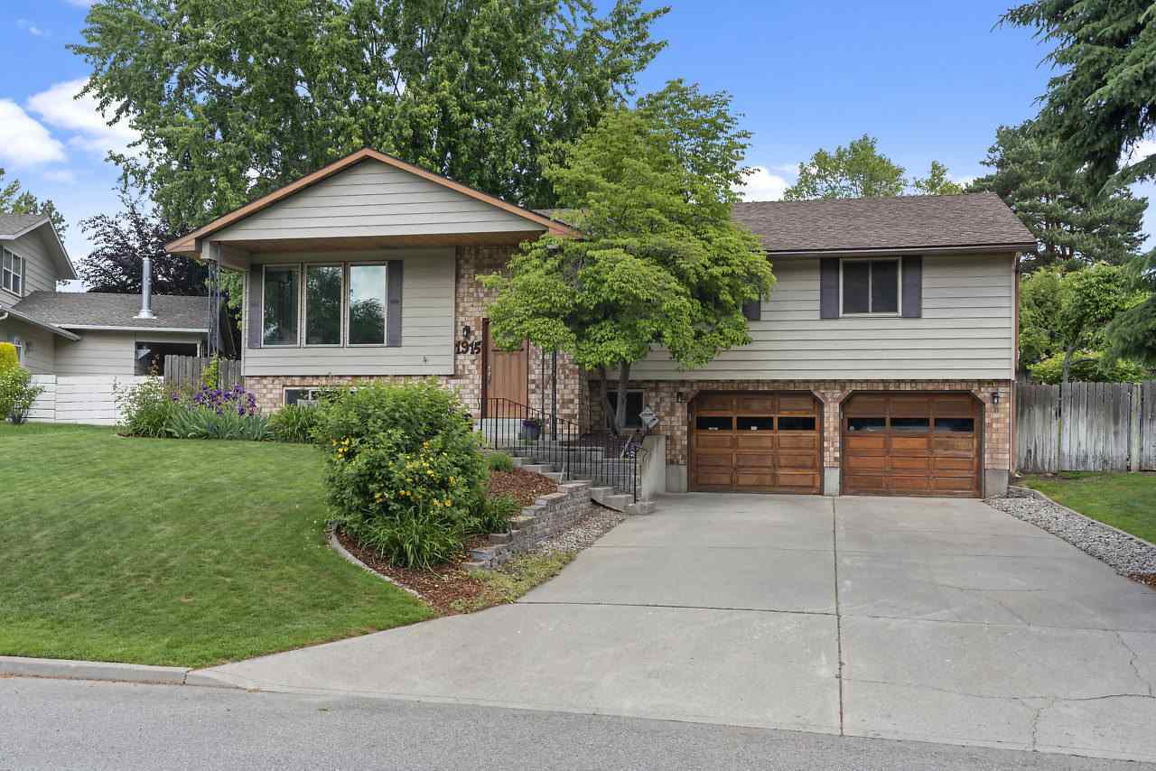 Property Photo:  1915 E 65th Ave  WA 99223 