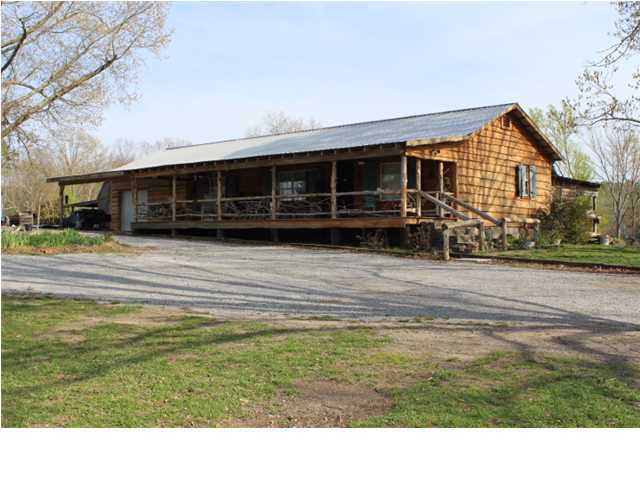 Property Photo: 1697 County Road 146 AL 35979