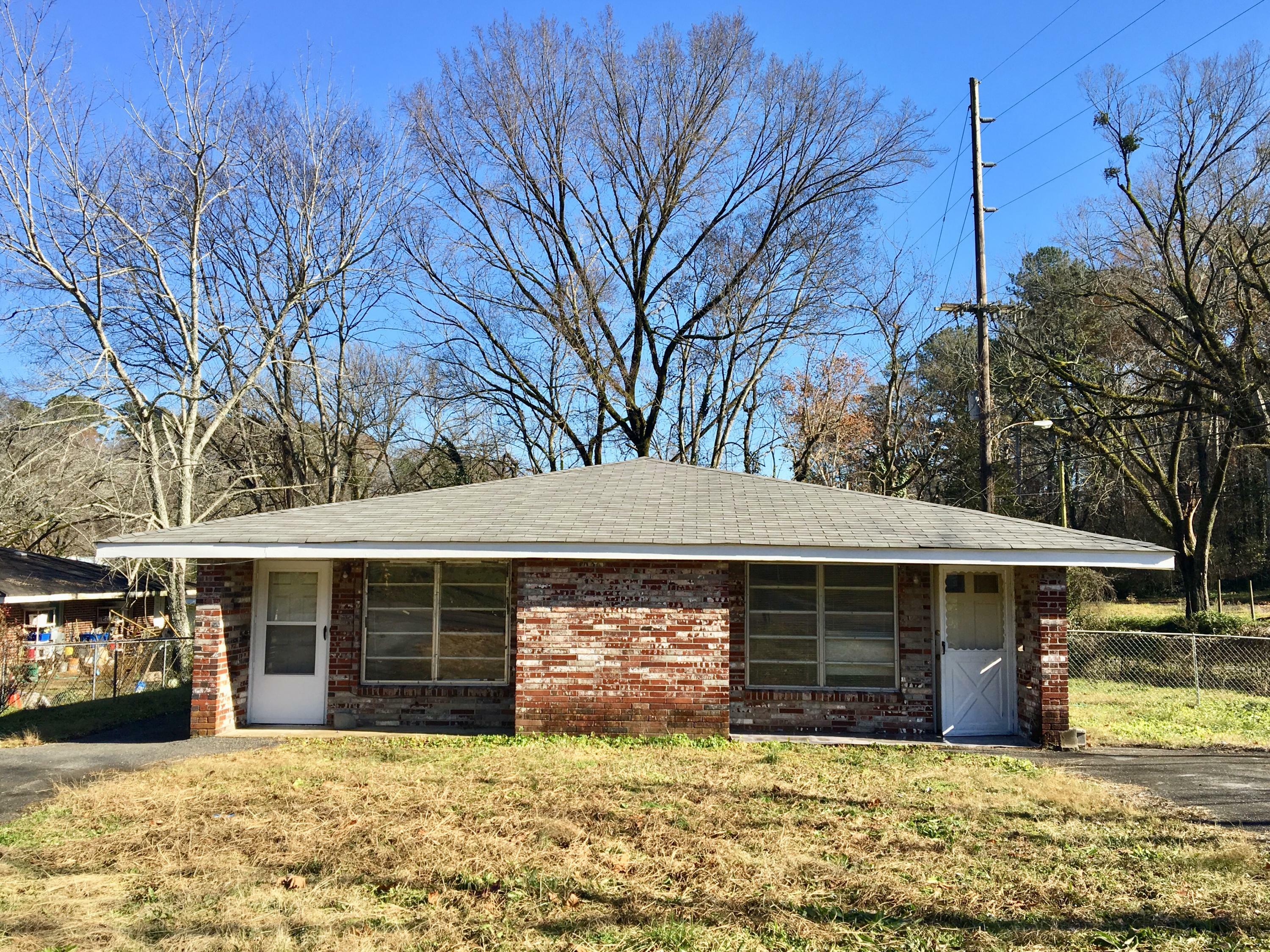 Property Photo:  800 Moss St  TN 37411 