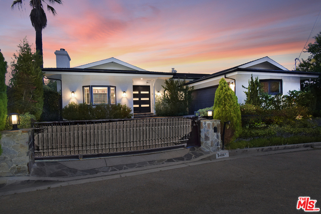 Property Photo: 3486 Vista Haven Rd CA 91403