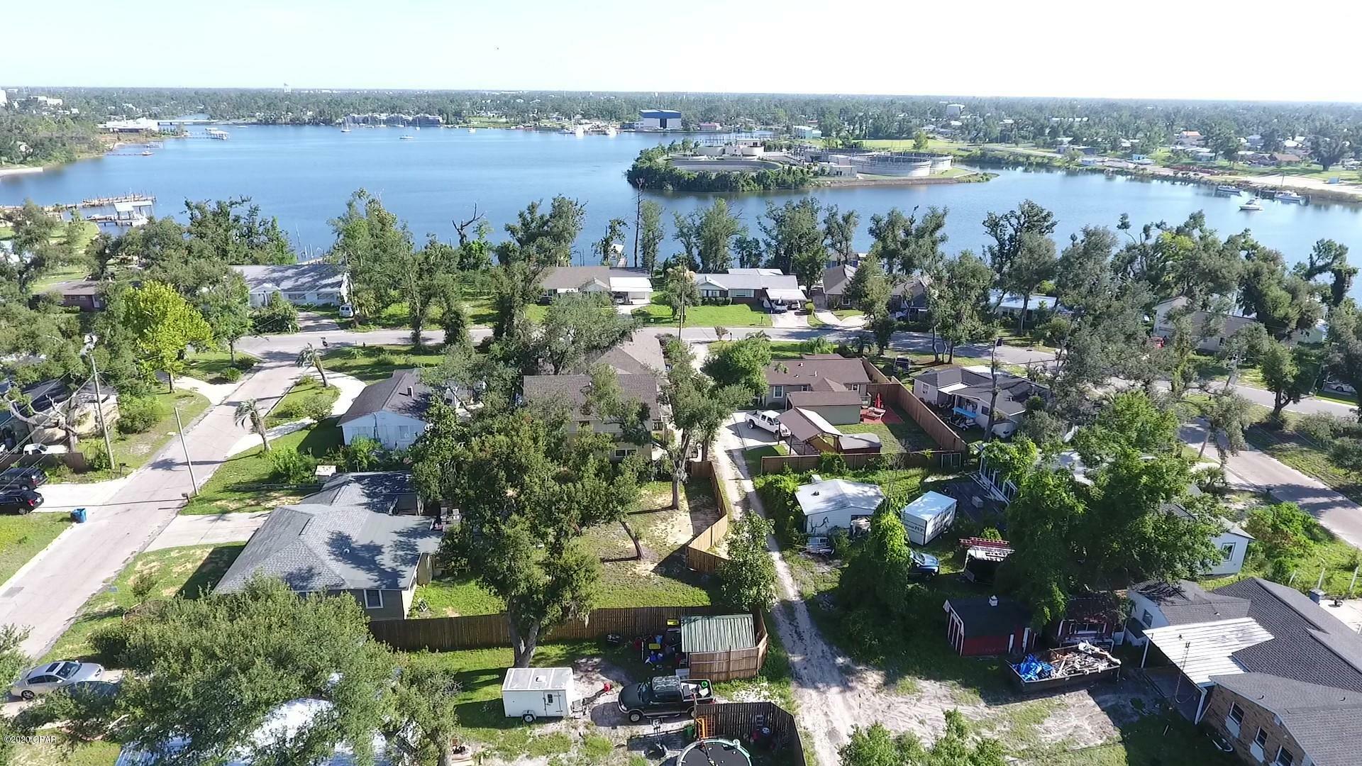 Property Photo: 1702 Tyndall Drive FL 32401