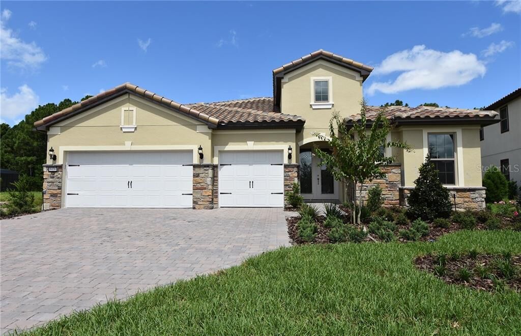 Property Photo: 8436 Adalina Place FL 32827