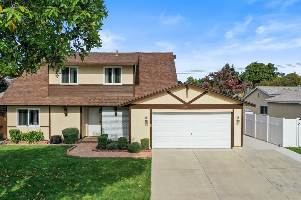 Property Photo:  2216 Electra Avenue  CA 93065 