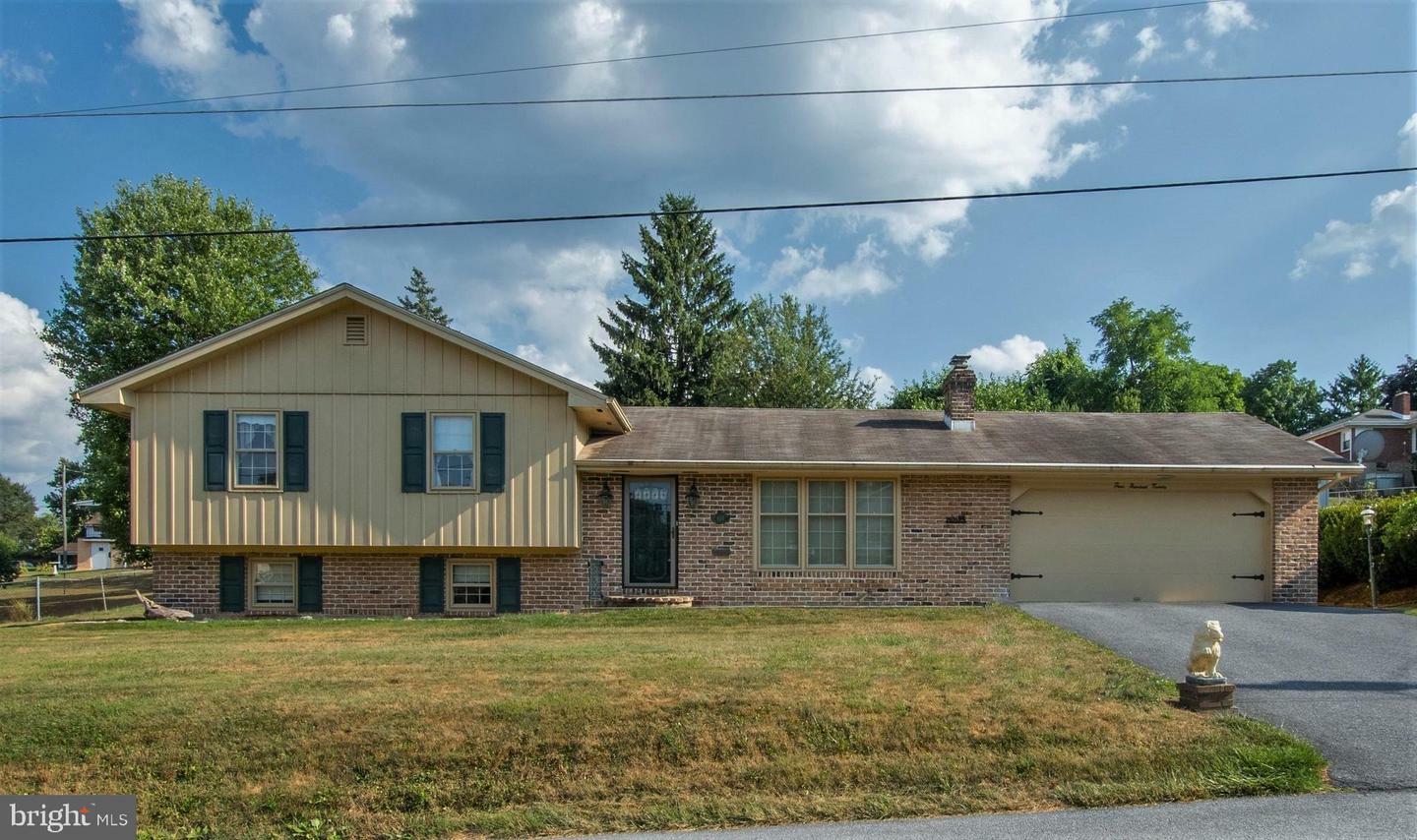Property Photo: 420 Cameron Street PA 17053