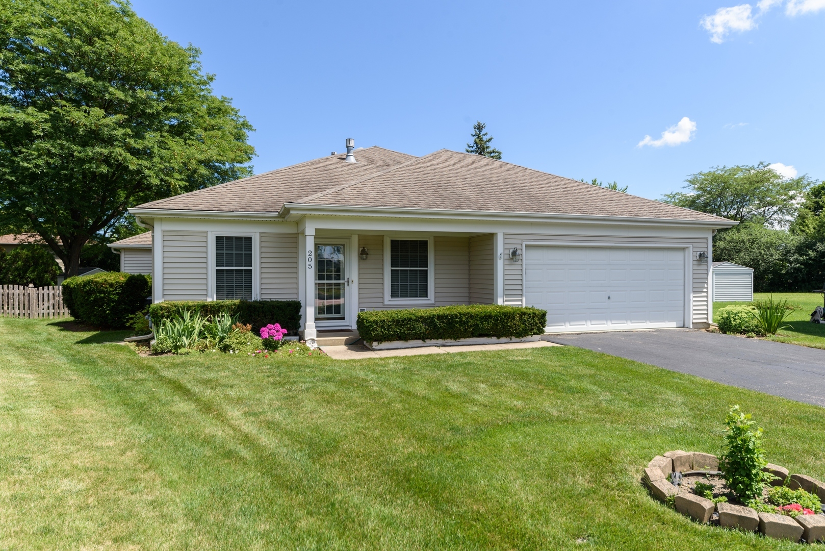 Property Photo:  205 Court Of Ash  IL 60061 