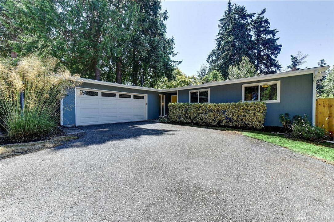 Property Photo: 1261 NW 205th St WA 98177
