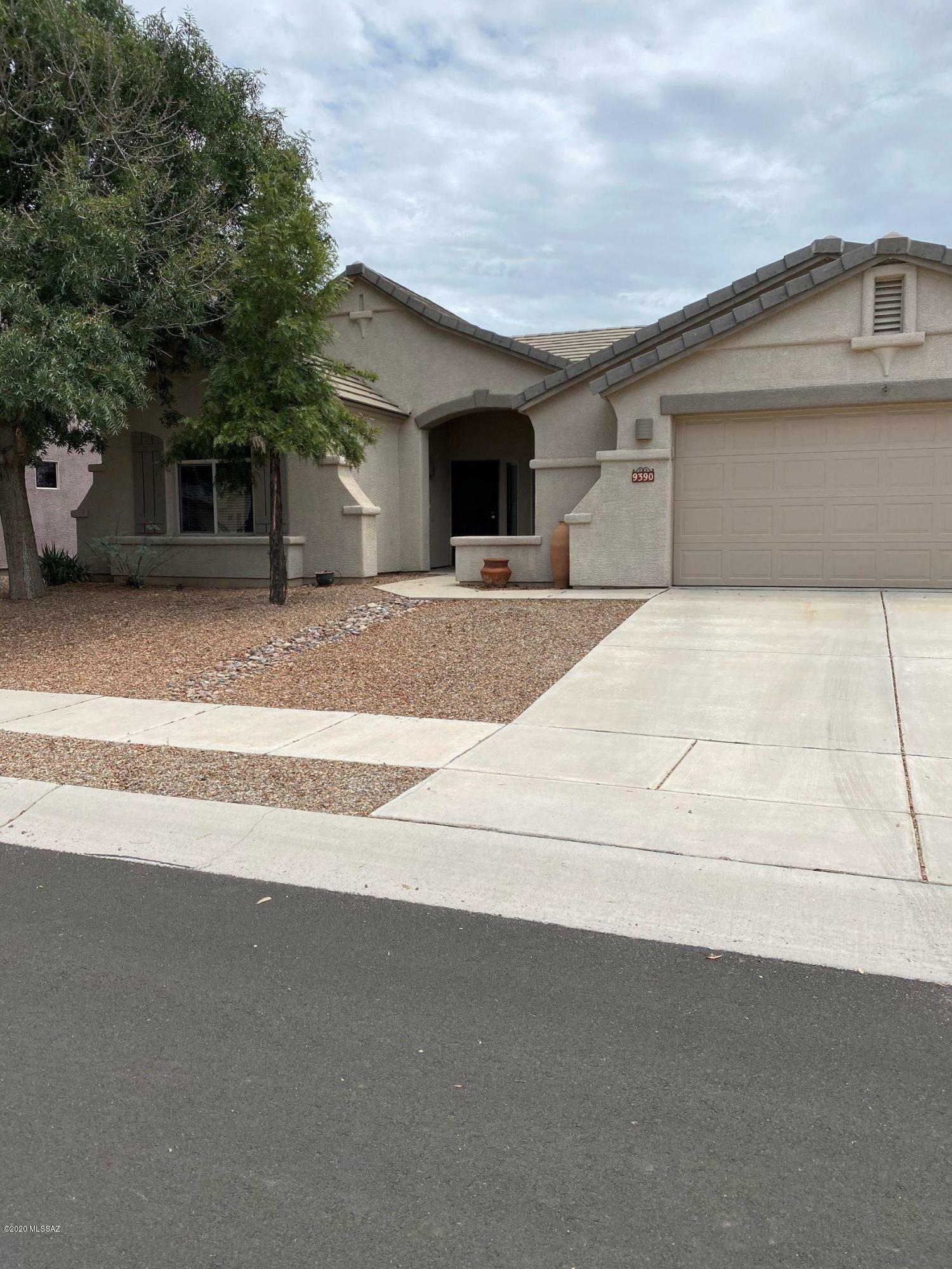 Property Photo:  9390 N Weather Hill Drive  AZ 85743 