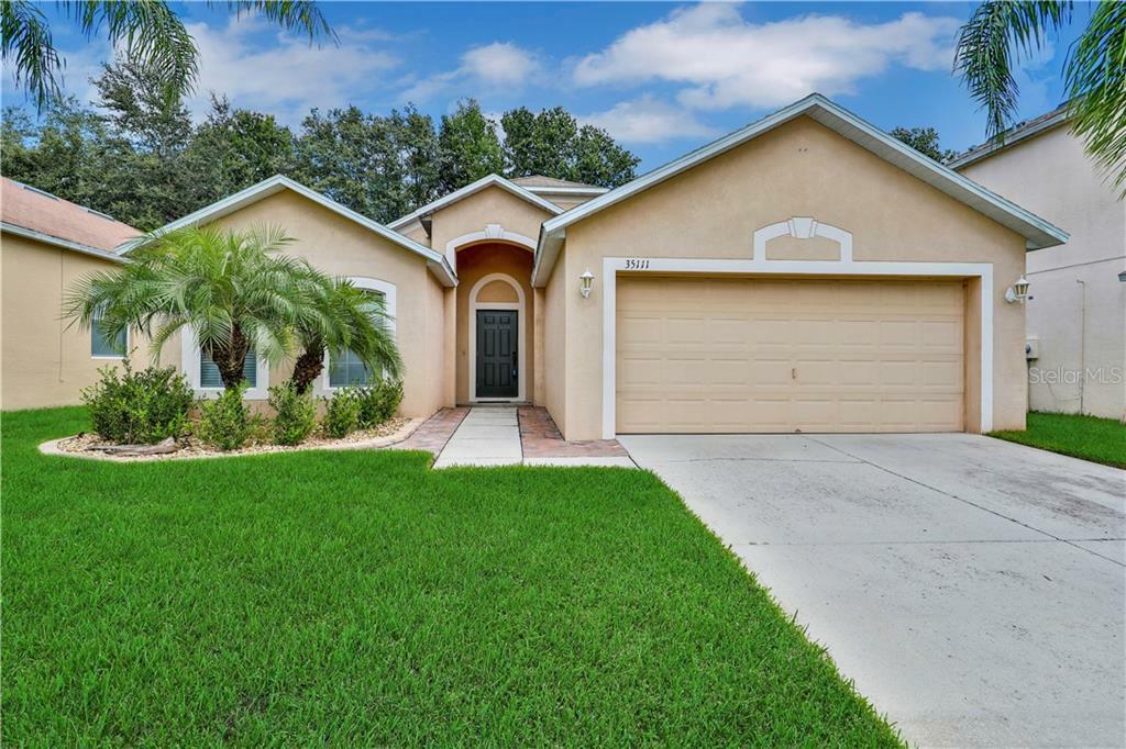 Property Photo:  35111 Meadow Reach Drive  FL 33541 